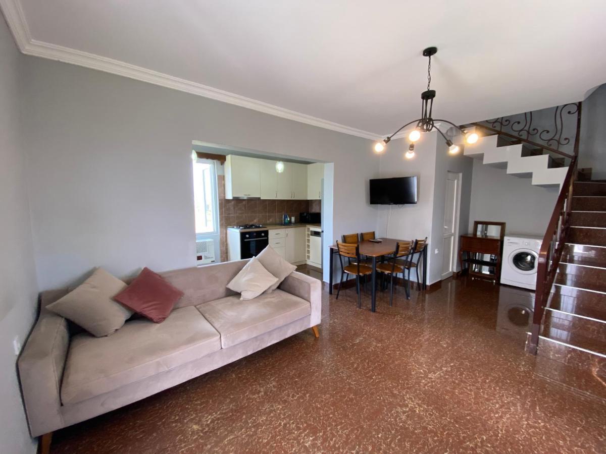 Дом на пляже Black sea House Кобулети Екстериор снимка
