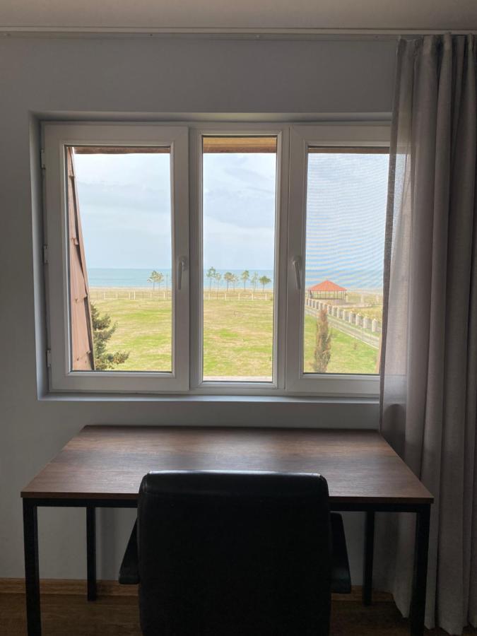 Дом на пляже Black sea House Кобулети Екстериор снимка